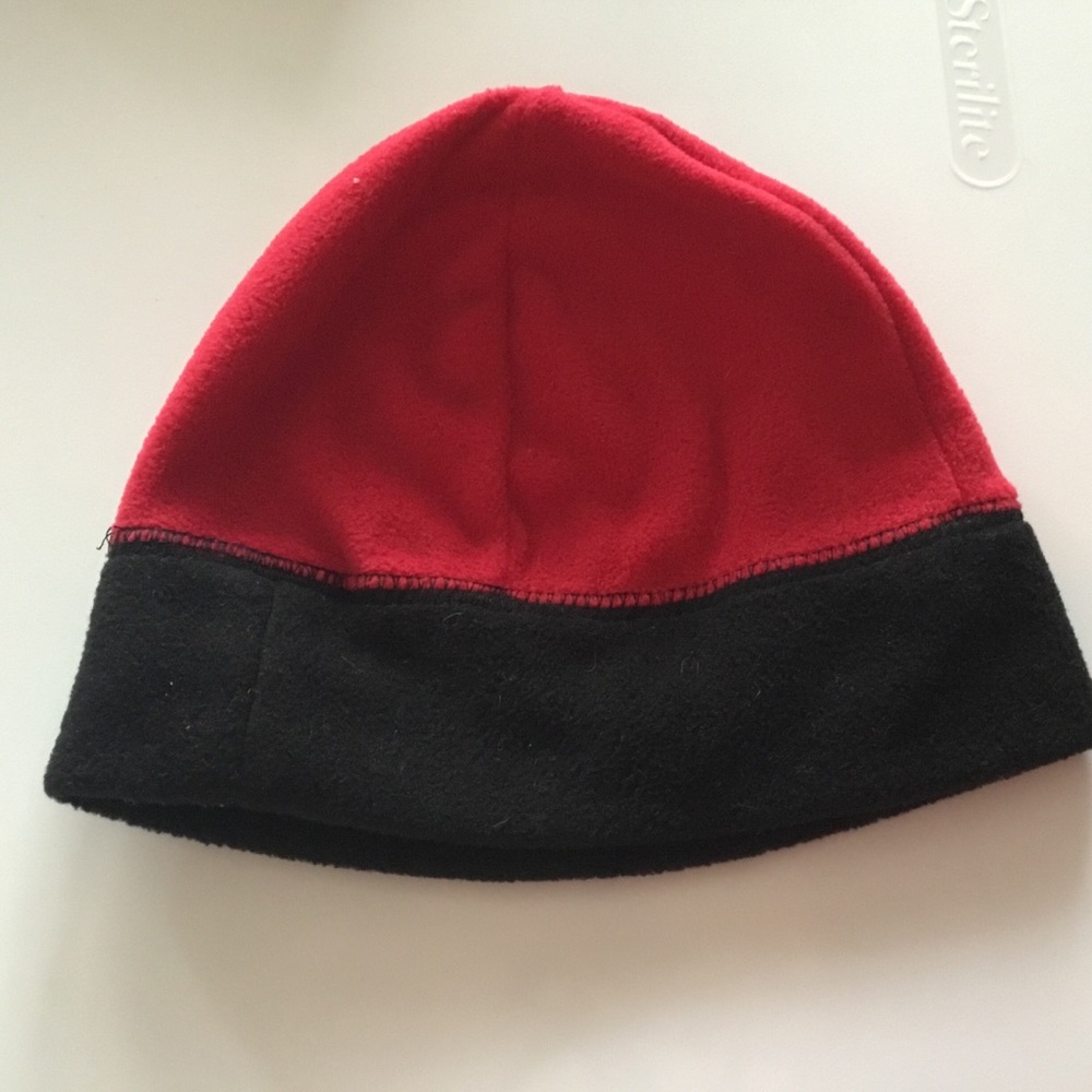 Children’s Place Red & Black Beanie.  Size 4-7